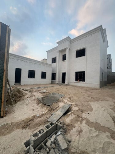 للبيع فلل في ام صلال علي. 