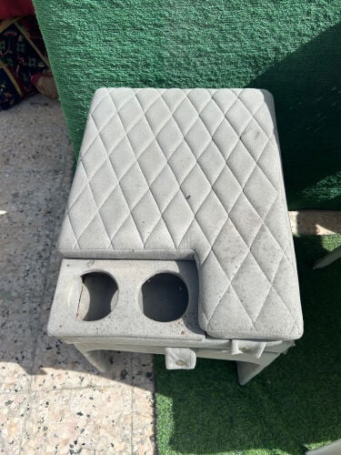 تكايه لاندكروزر 