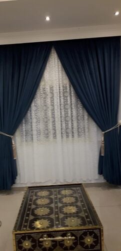 carpet wallpaper curtain fixing