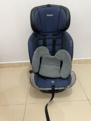 كرسي اطفال للسيارة
