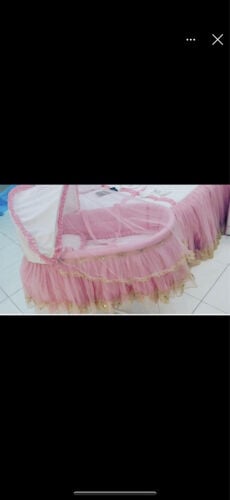 للبيع مستلزمات الطفل والامً 