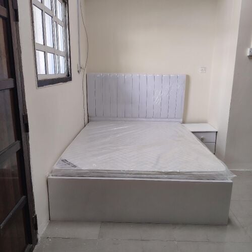 بيع قطع الأثاث