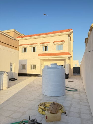 للبيع فيلا بل الصخامه