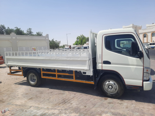 MiTsuBishi canter pickup for Rent