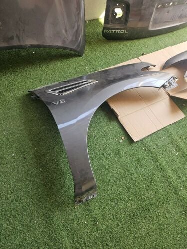 Nissan body parts 