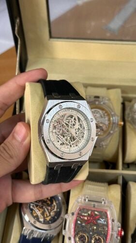 ساعة اونولا الاصدار المحدود