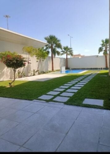 زراعه العشب الطبيعي والصناعي