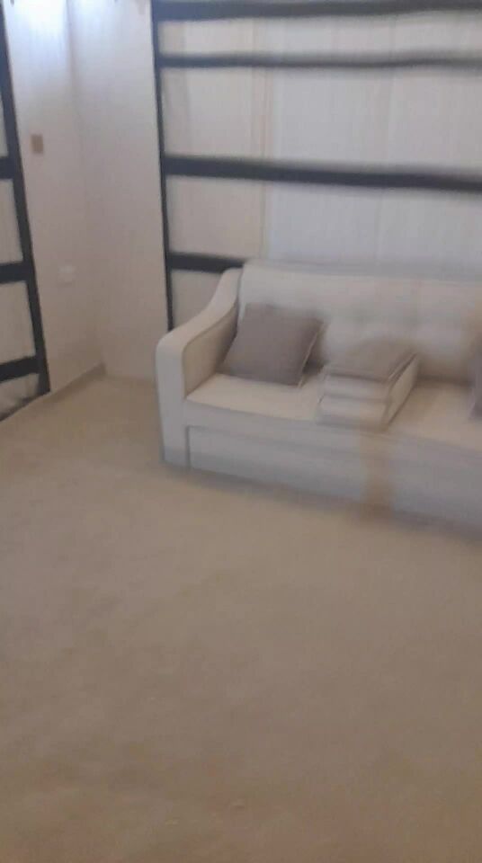 carpet wallpaper curtain fixing