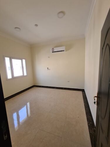 فيلا موظفين بالمرخية بالمكيفات