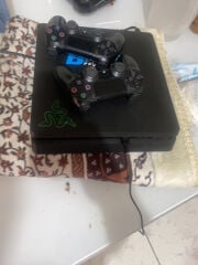 بلايستيشن مع اثنين كنترول 