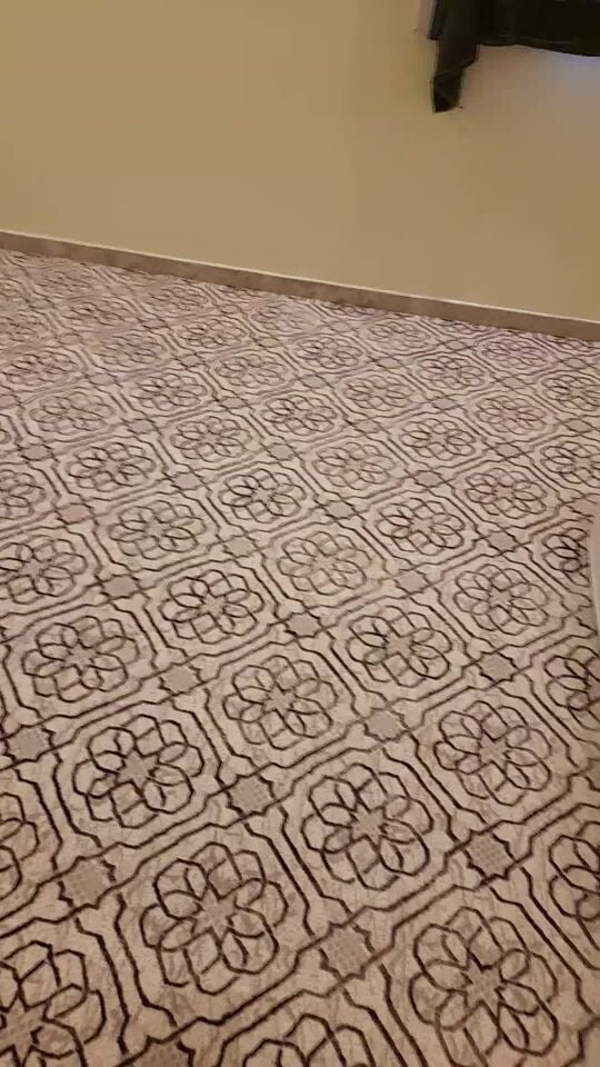 carpet wallpaper curtain fixing
