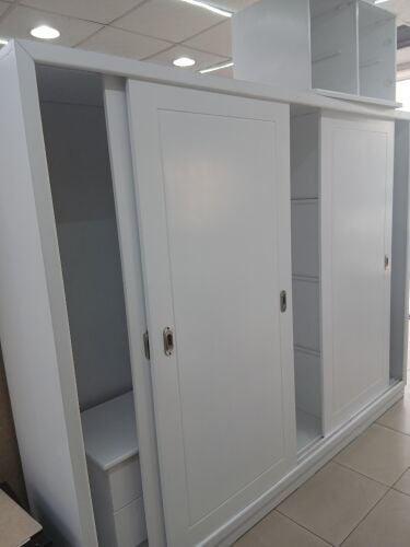 furniture items bed or mattress