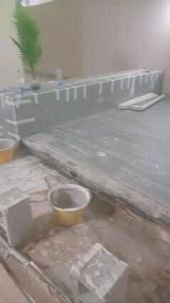 بلاط السيراميك