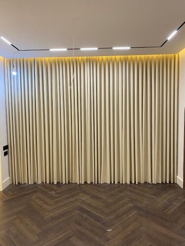 Al Abdali curtain
