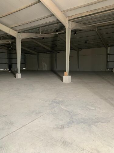 Store4250sqm,Showroom,7Rooms