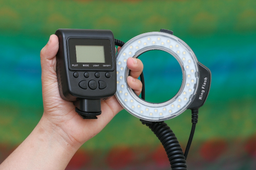 macro ring flash