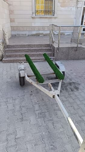 للبيع