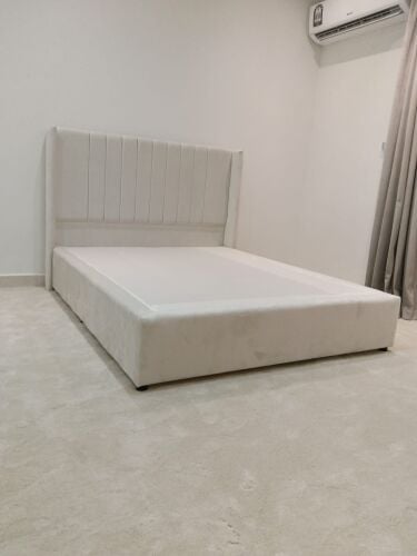 سرير ومرتبة