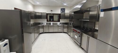 SS kitchen setup