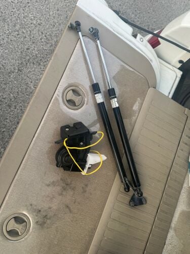 للبيع قطع لاند كروزر