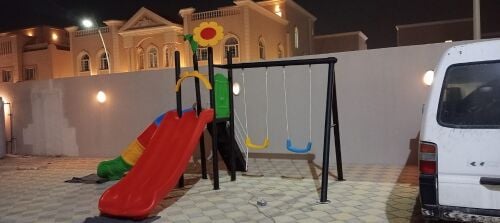 مرجيحة و زحلقية للاطفال