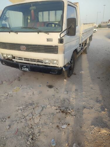 Mazda pickup whatsap 70716282