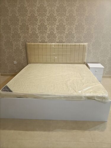 King size bed with matters