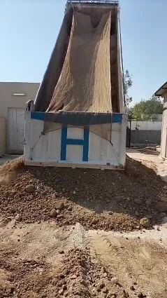 طين زراعي نظيف مع رمل