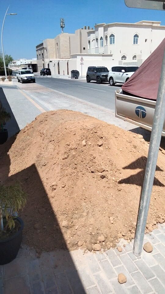 طين زراعي نظيف مع رمل