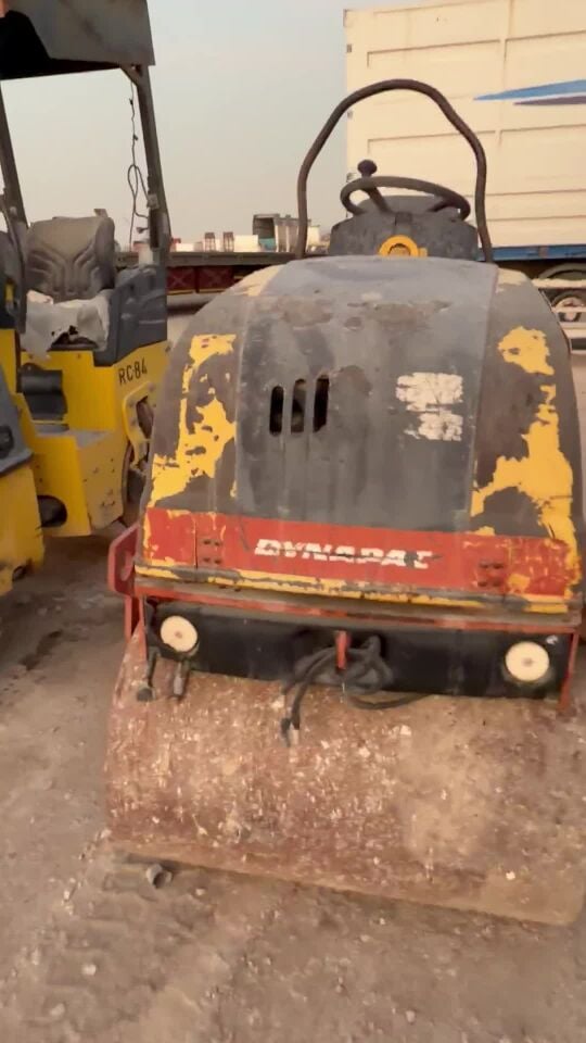 للبيع مداحل 2012