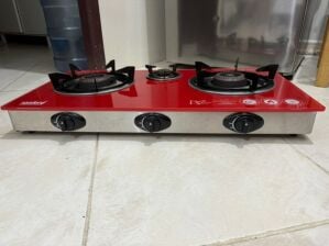Glass top gas stove