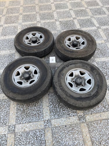 للبيع 4 رنقات ديزل 16 عراض 