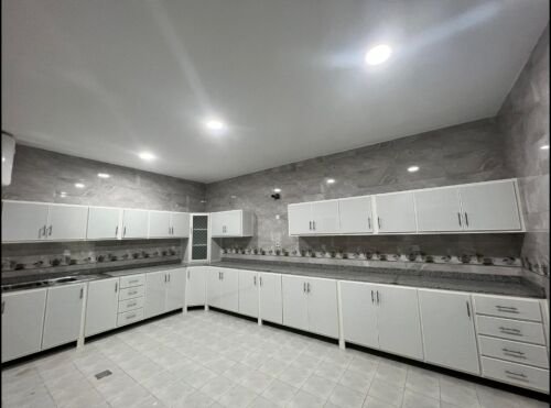 نقوم ببناء مطابخ ألمنيوم جديدة