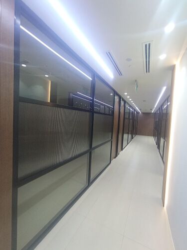 aluminium office partition