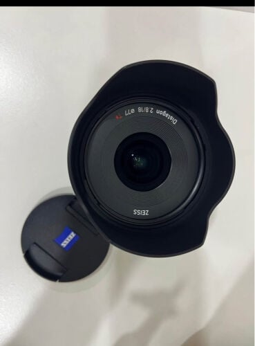 zeiss batis 18mm f/2.8 lens 