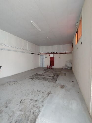 Food Store 100M, Office