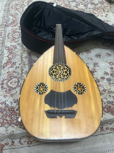 عود صناعة شريف حجاج