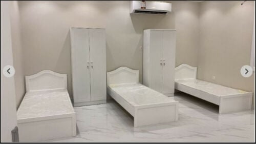 بيع غرفة نوم وخزانة وسرير