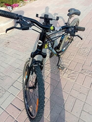 aluminium frame  Giant bicycle