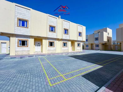 للإيجار مجمع سكني في الصخامة 