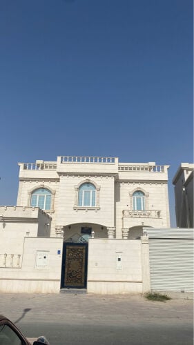 الريان للبيع فيلا ممتازة 583 م