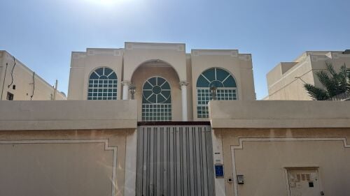 للبيع فيلا نعيجة