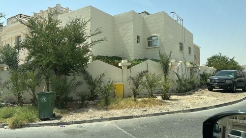 للبيع فيلا ام صلال على