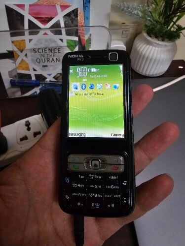 Nokia N73