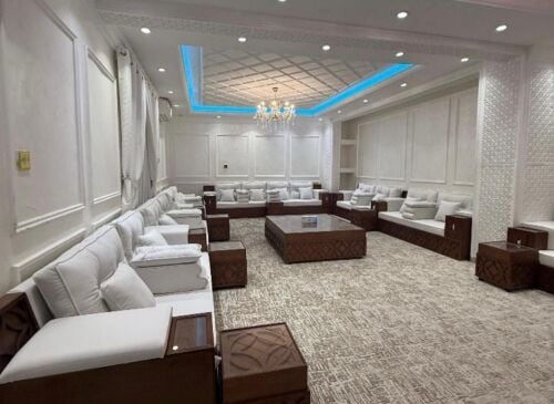 Professional carpenter available