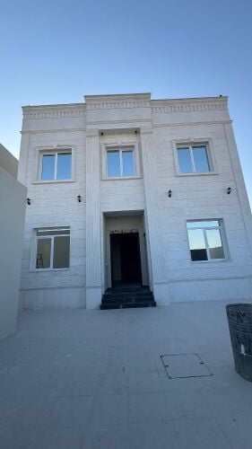 للبيع ثلاث فلل  بسمسمه كل فيلا عل