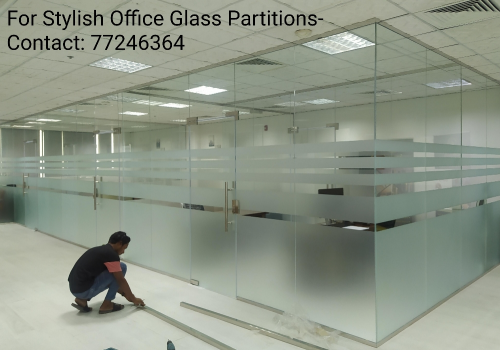 Swimming-Pool Glass Installation.