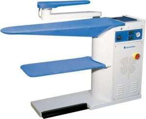 طاولة كي كهربائية