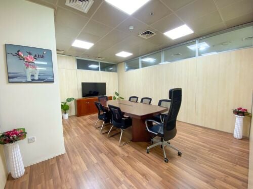 مكاتب مفروشة بالدفنة