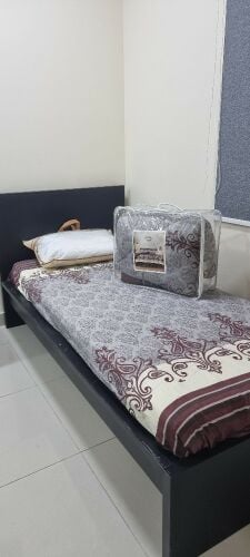 Closet+ 2 Single Beds + mattreses